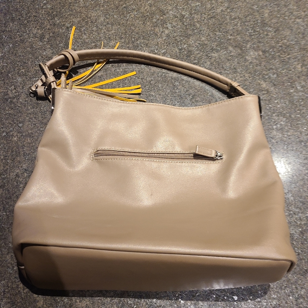 Purse - Picture 2 of 3